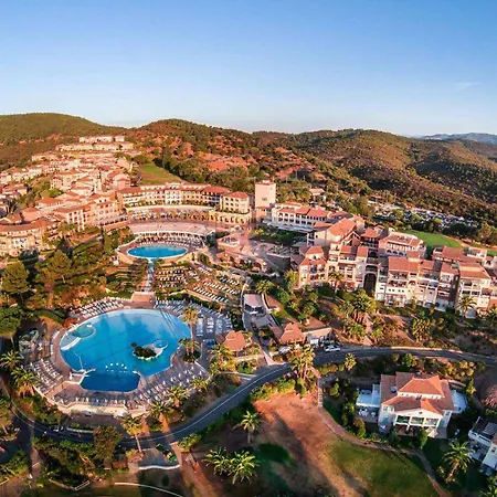 2 Pieces Rdj Climatise Avec Acces Piscine, Tennis, Golf Et Plus, Proche Mediterranee Et Massif De L'esterel - Fr-1-504-685 *